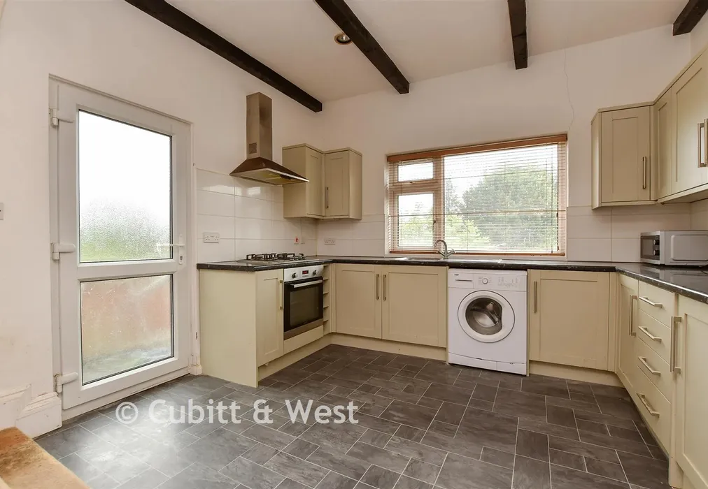 Kitchen - Victoria Avenue, South Croydon, Surrey - Wards of Kent