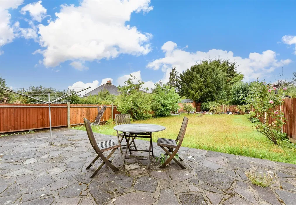 Rear Garden - Victoria Avenue, South Croydon, Surrey - Wards of Kent