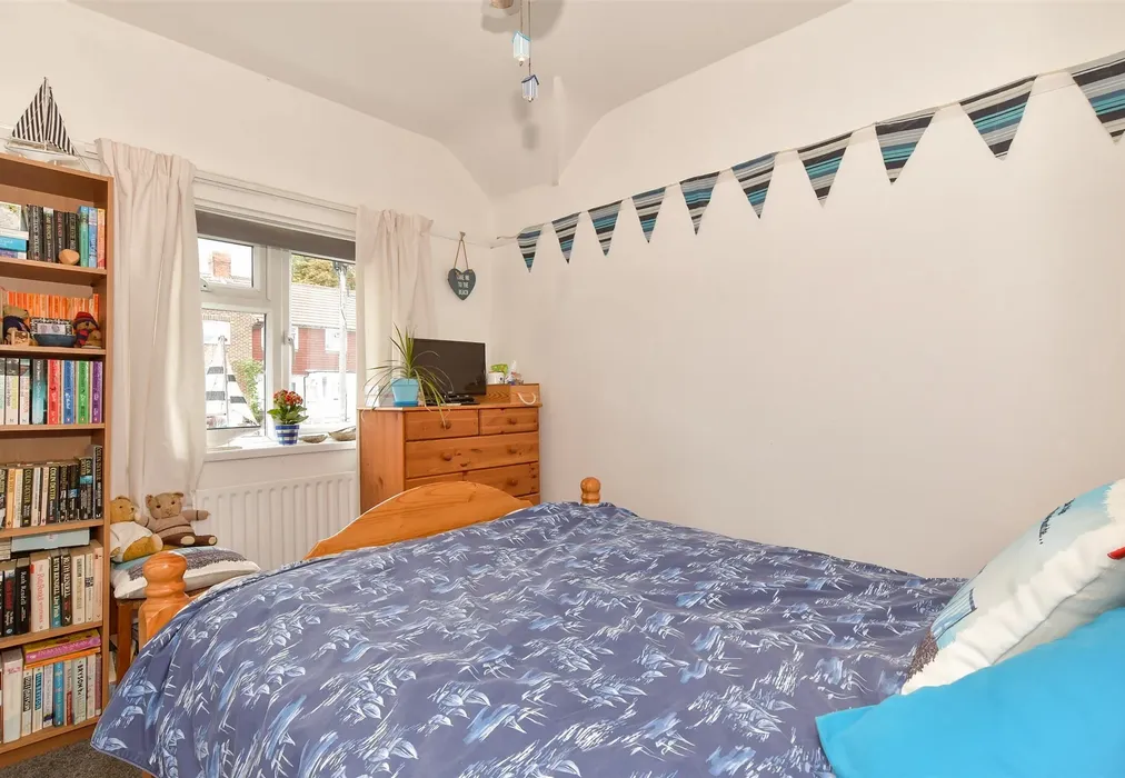 Bedroom 2 - Lancelot Avenue, Strood, Rochester, Kent - Wards of Kent