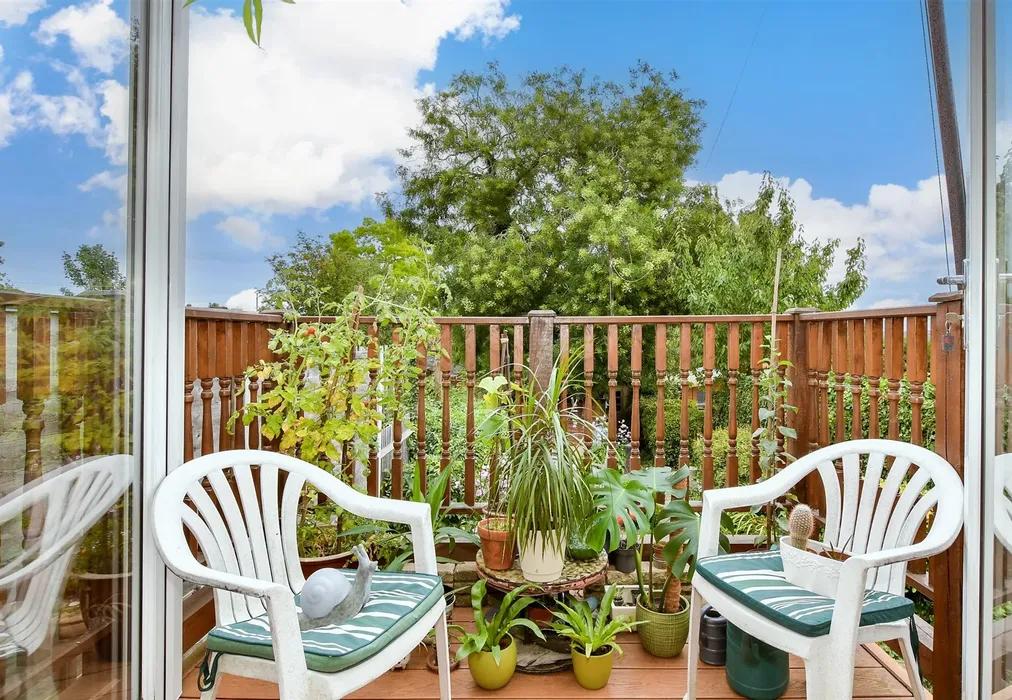 External Lifestyle Photograph - Lancelot Avenue, Strood, Rochester, Kent - Wards of Kent