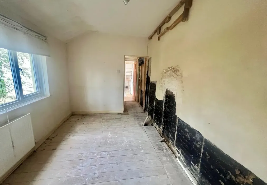Bedroom - Minster Road, Minster On Sea, Sheerness, Kent - Wards of Kent