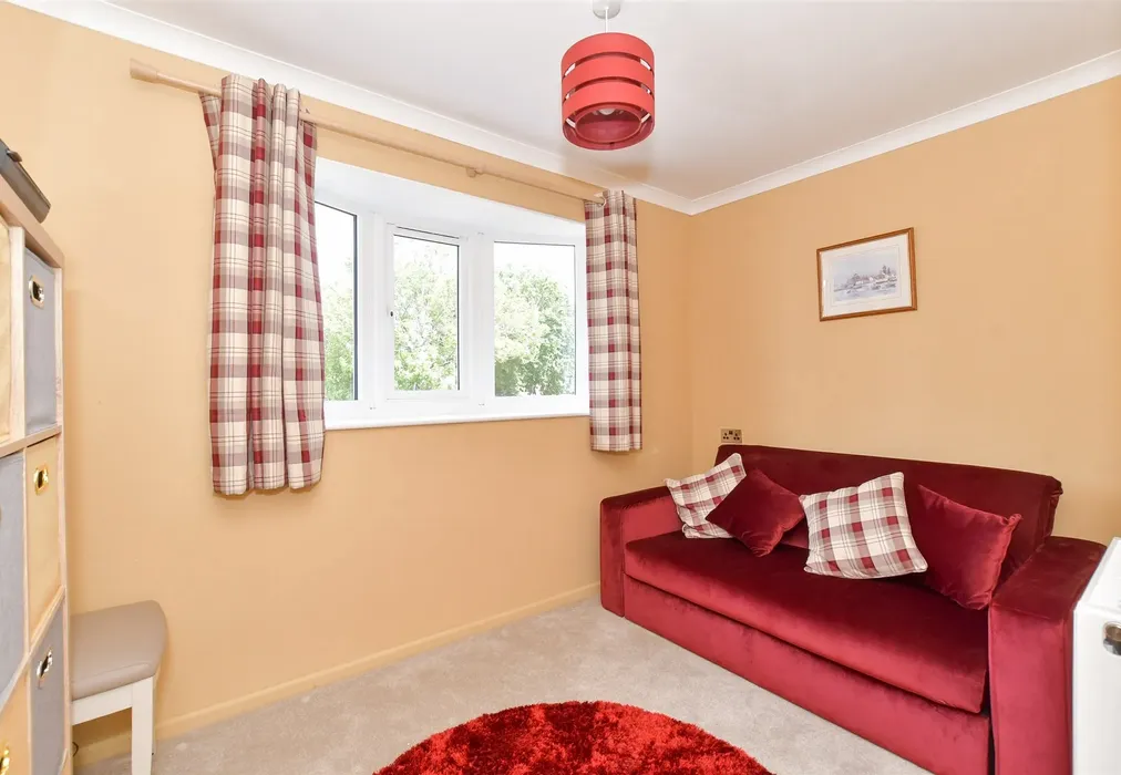 Bedroom 3 - Rosemary Way, Horndean, Waterlooville, Hampshire - Wards of Kent