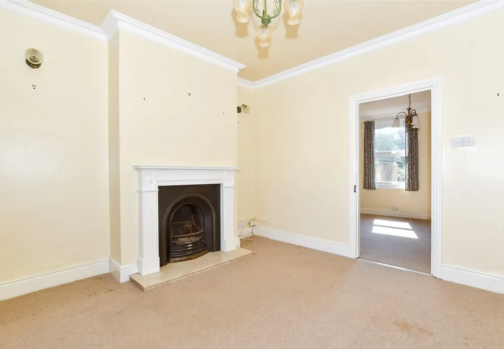 Lounge - Tonbridge Road, Maidstone, Kent - Wards of Kent