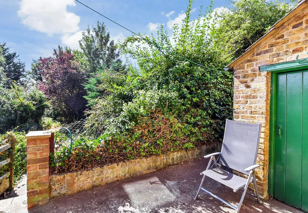 Rear Garden - Tonbridge Road, Maidstone, Kent - Wards of Kent