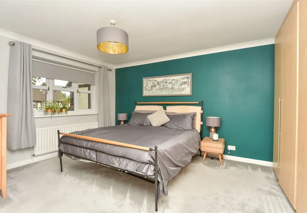 Bedroom 1 - The Everglades, Hempstead, Gillingham, Kent - Wards of Kent
