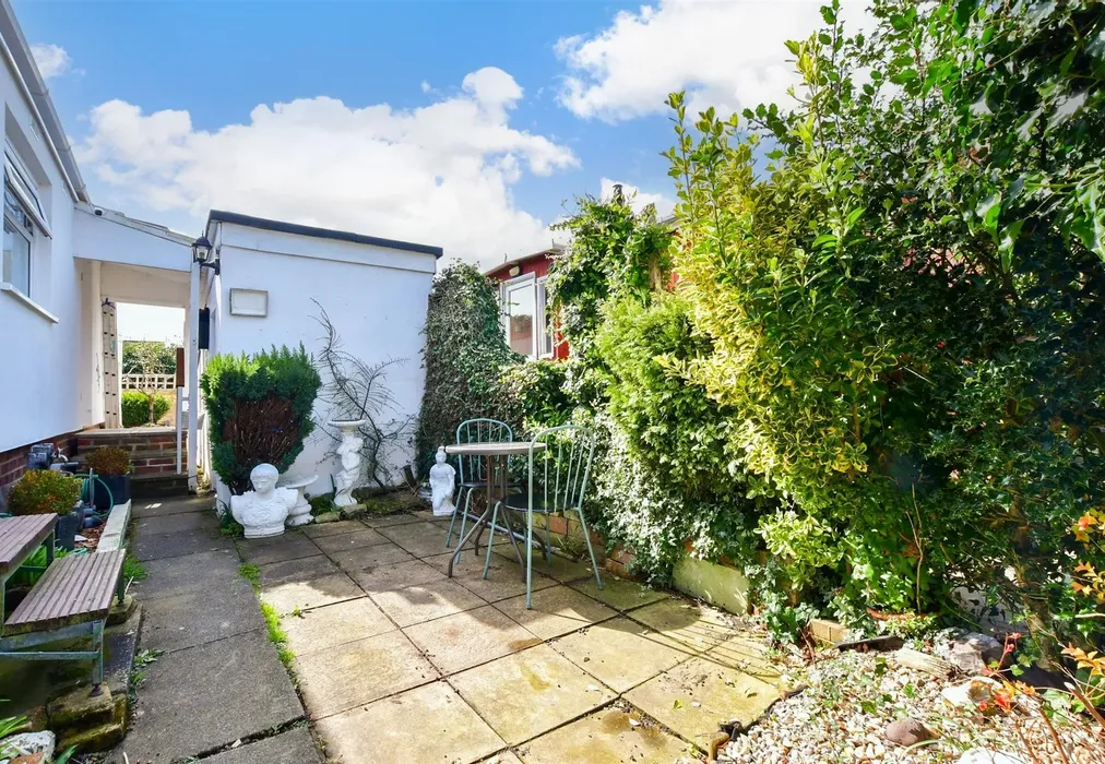 Rear Garden - East Hill Road, Knatts Valley, Sevenoaks, Kent - Wards of Kent