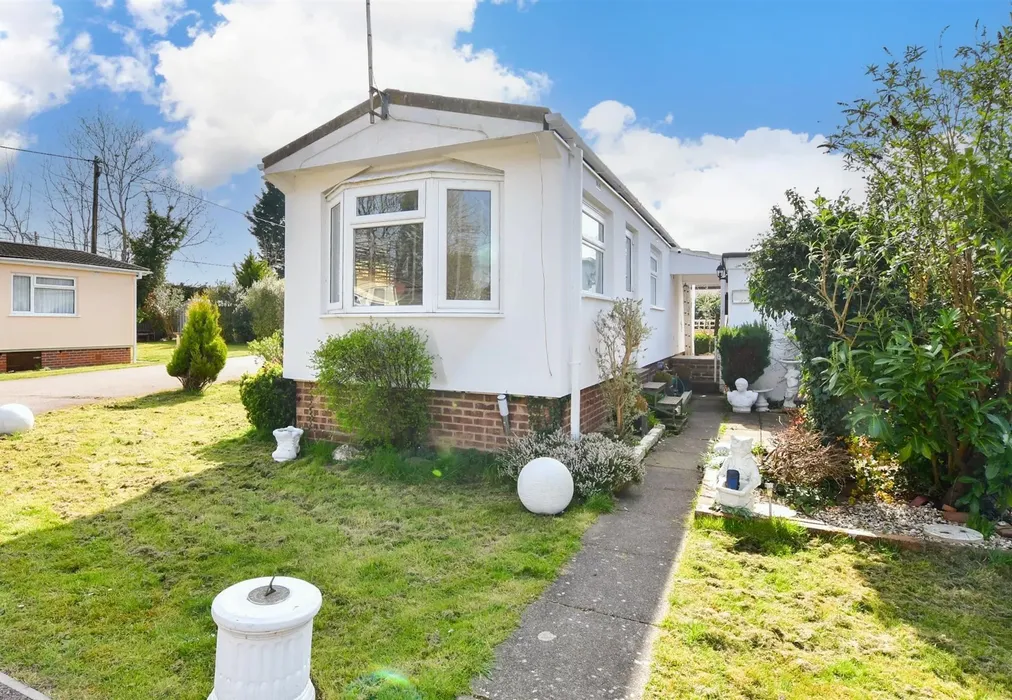 Front - East Hill Road, Knatts Valley, Sevenoaks, Kent - Wards of Kent