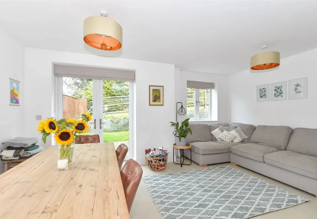 Kitchen/Diner - Clockfield, Turners Hill, West Sussex - Wards of Kent