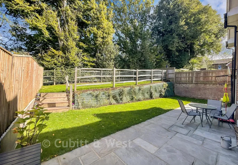 Rear Garden.1 - Clockfield, Turners Hill, West Sussex - Wards of Kent