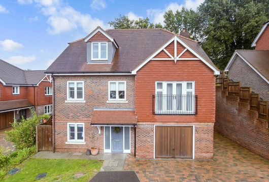 Clockfield, Turners Hill, West Sussex - Wards of Kent