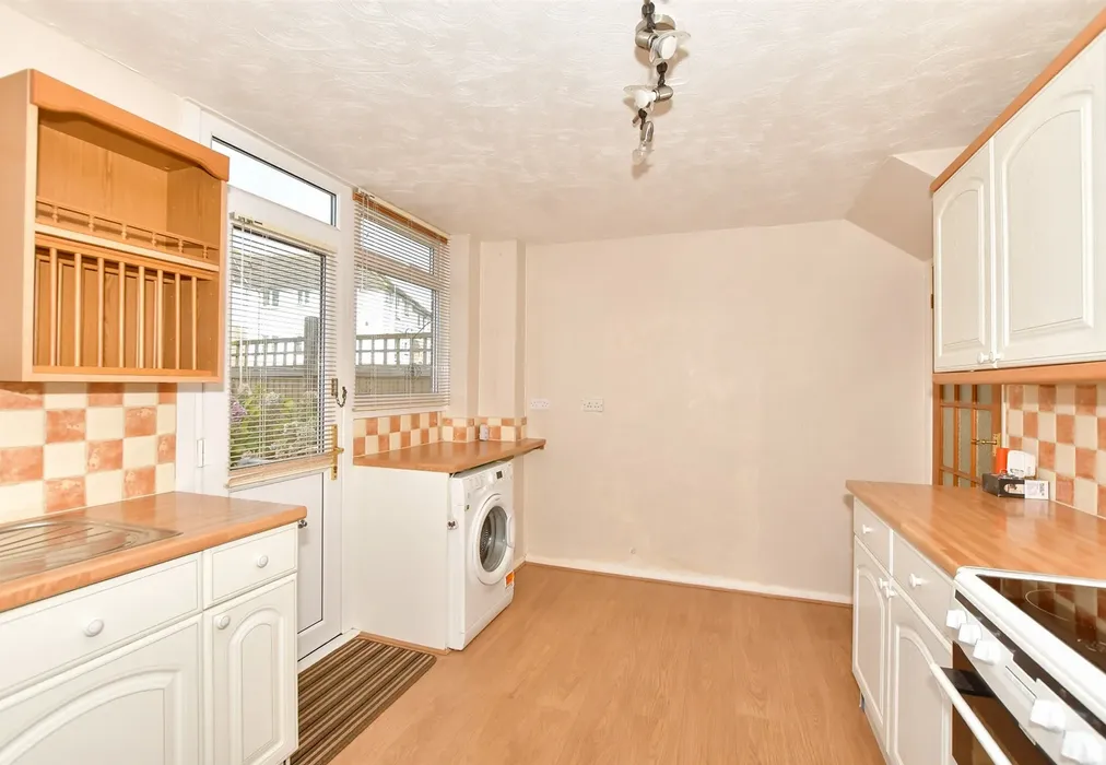 Kitchen - Oxenden Road, Folkestone, Kent - Wards of Kent