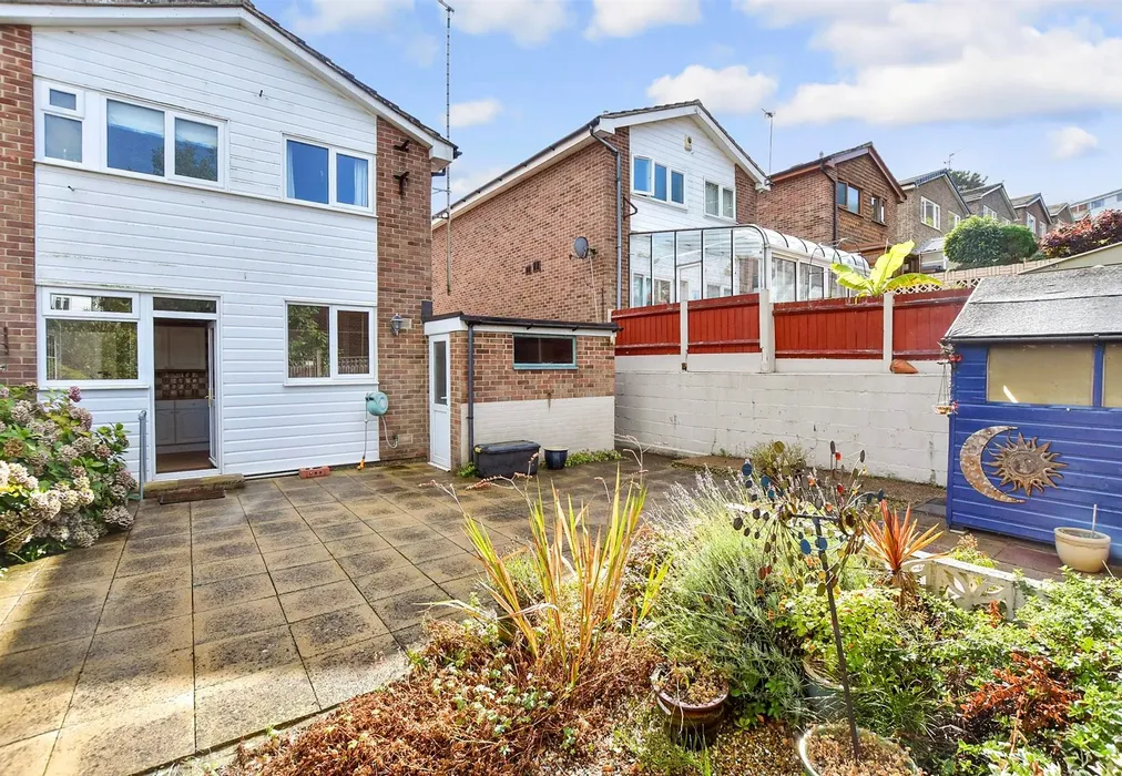 Rear Garden - Oxenden Road, Folkestone, Kent - Wards of Kent