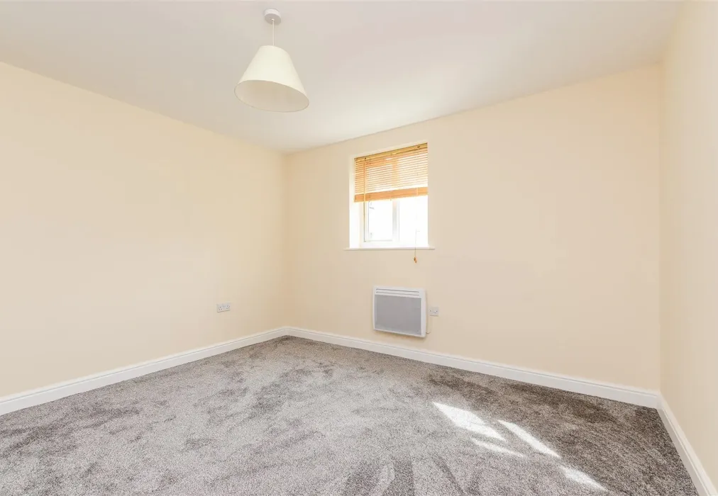 Bedroom 2 - Waterside, Gravesend, Kent - Wards of Kent