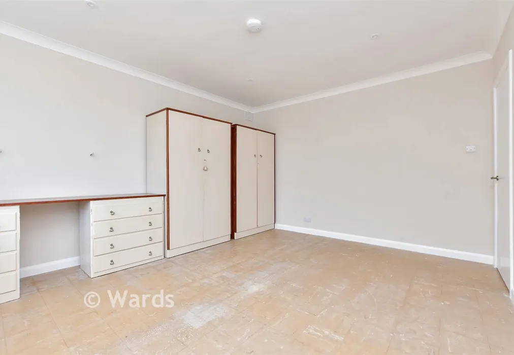 Bedroom 2 - Queens Avenue, Broadstairs, Kent - Wards of Kent