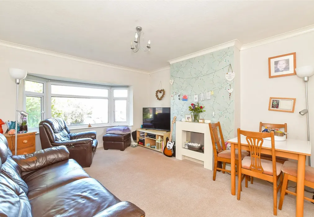 Lounge - West View Drive, Yapton, Arundel, West Sussex - Wards of Kent