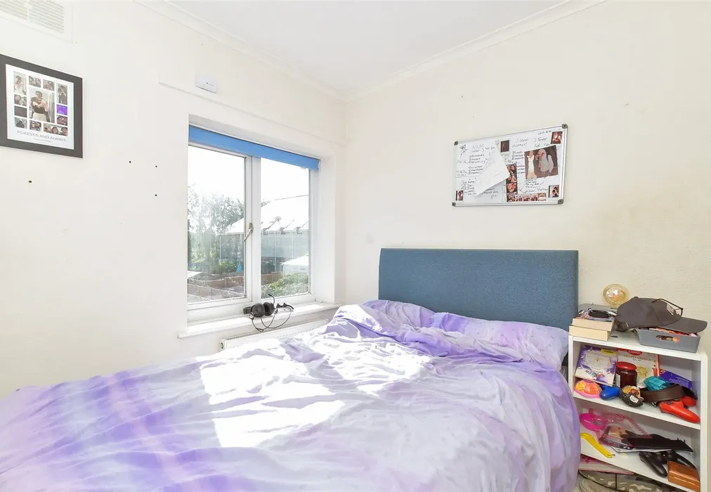 Bedroom 2 - West View Drive, Yapton, Arundel, West Sussex - Wards of Kent