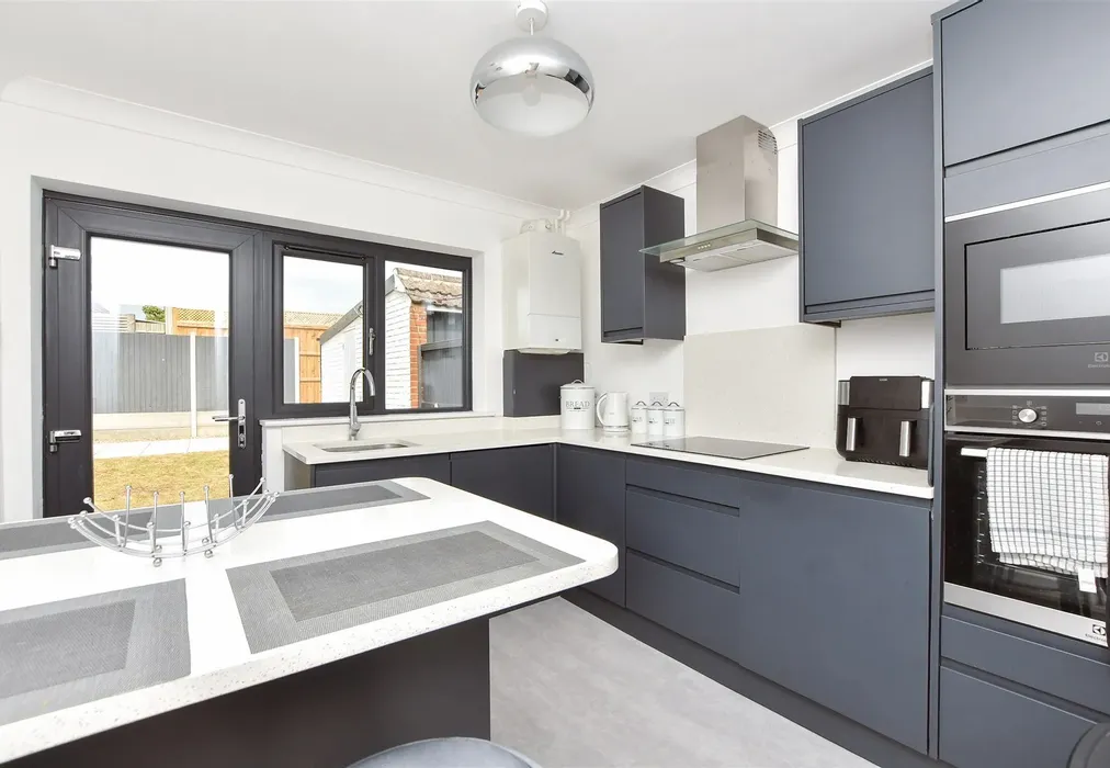 Kitchen - Freemans Close, Seasalter, Whitstable, Kent - Wards of Kent