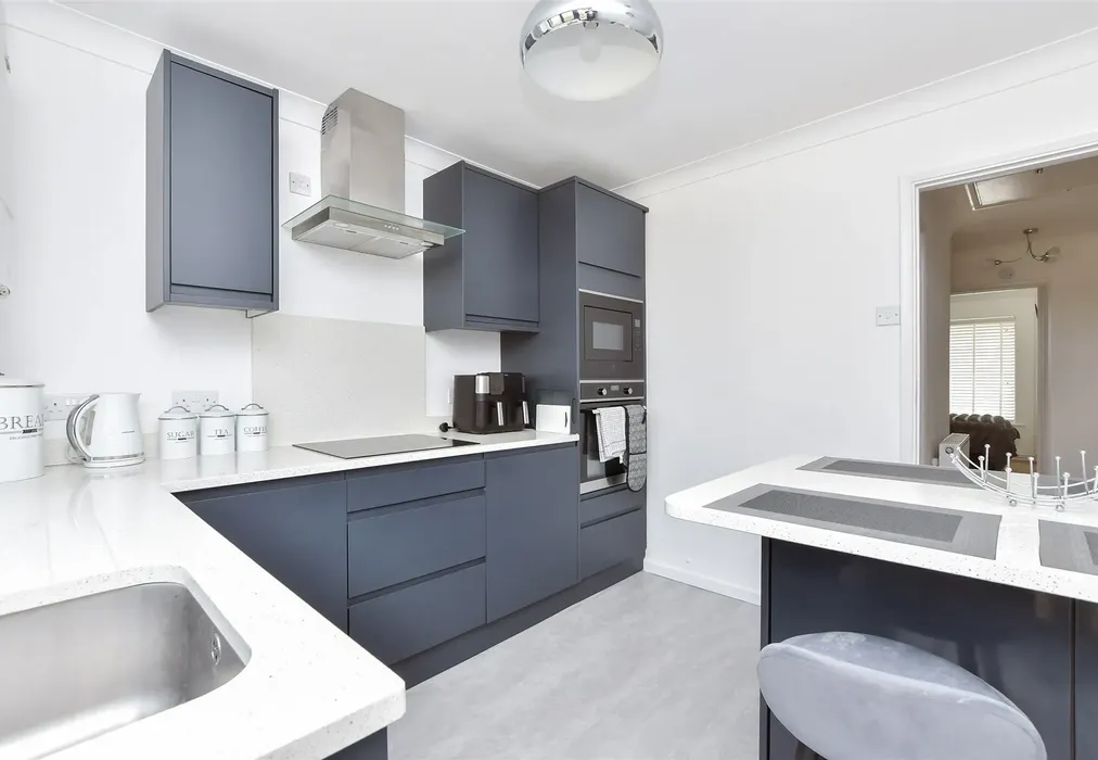 Kitchen - Freemans Close, Seasalter, Whitstable, Kent - Wards of Kent