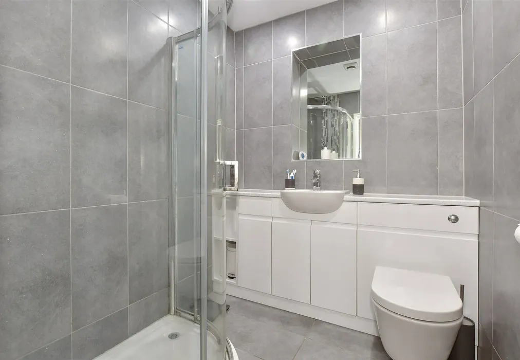 Shower Room - Mill Lane, Herne Bay, Kent - Wards of Kent