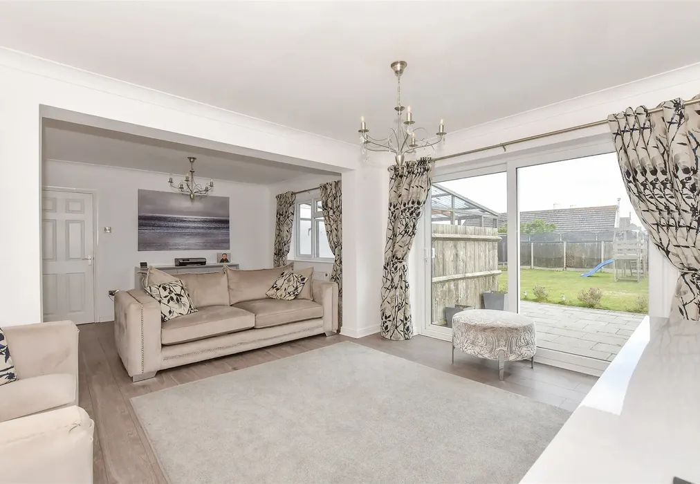 Lounge - Mill Lane, Herne Bay, Kent - Wards of Kent