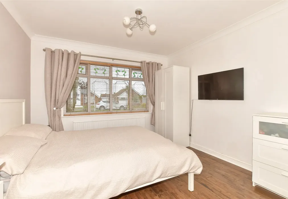 Bedroom 2 - Mill Lane, Herne Bay, Kent - Wards of Kent