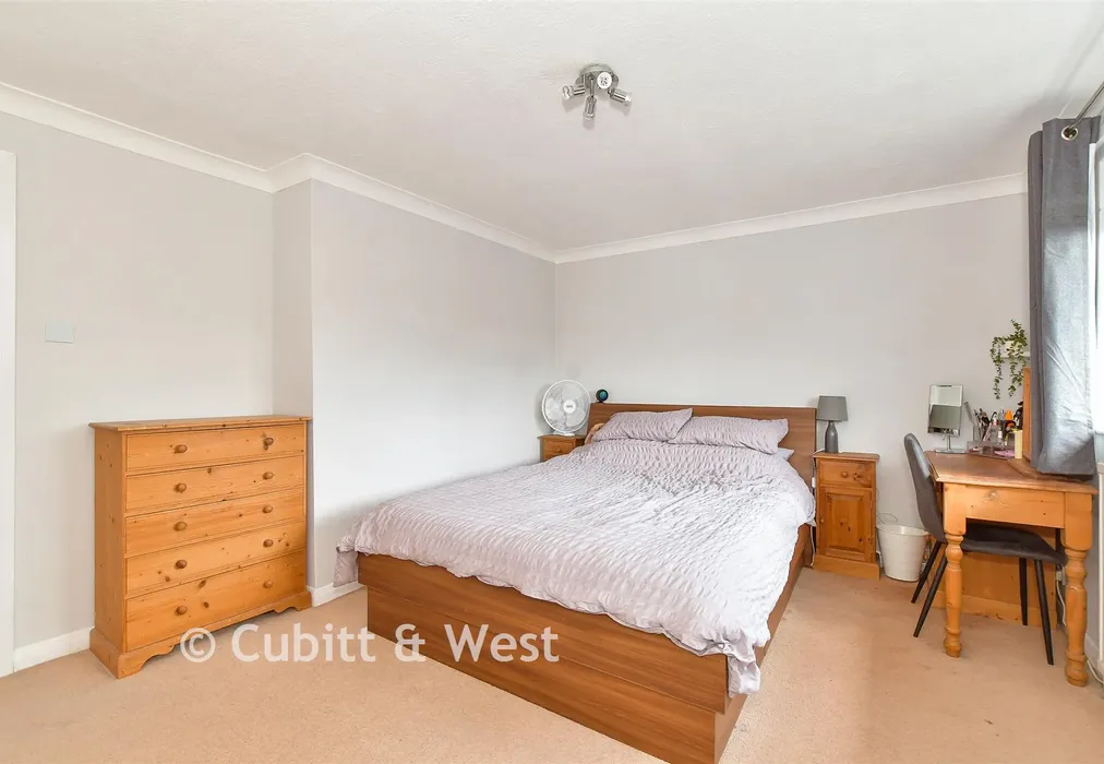 Bedroom 1 - Marden Avenue, Chichester, West Sussex - Wards of Kent