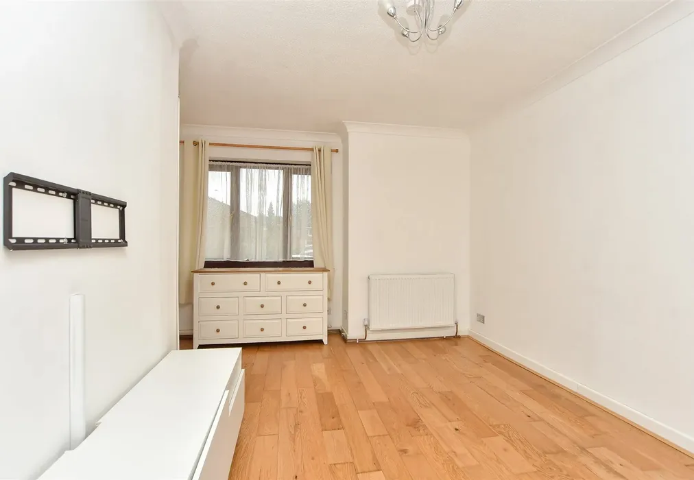 Lounge - Illustrious Close, Walderslade, Chatham, Kent - Wards of Kent