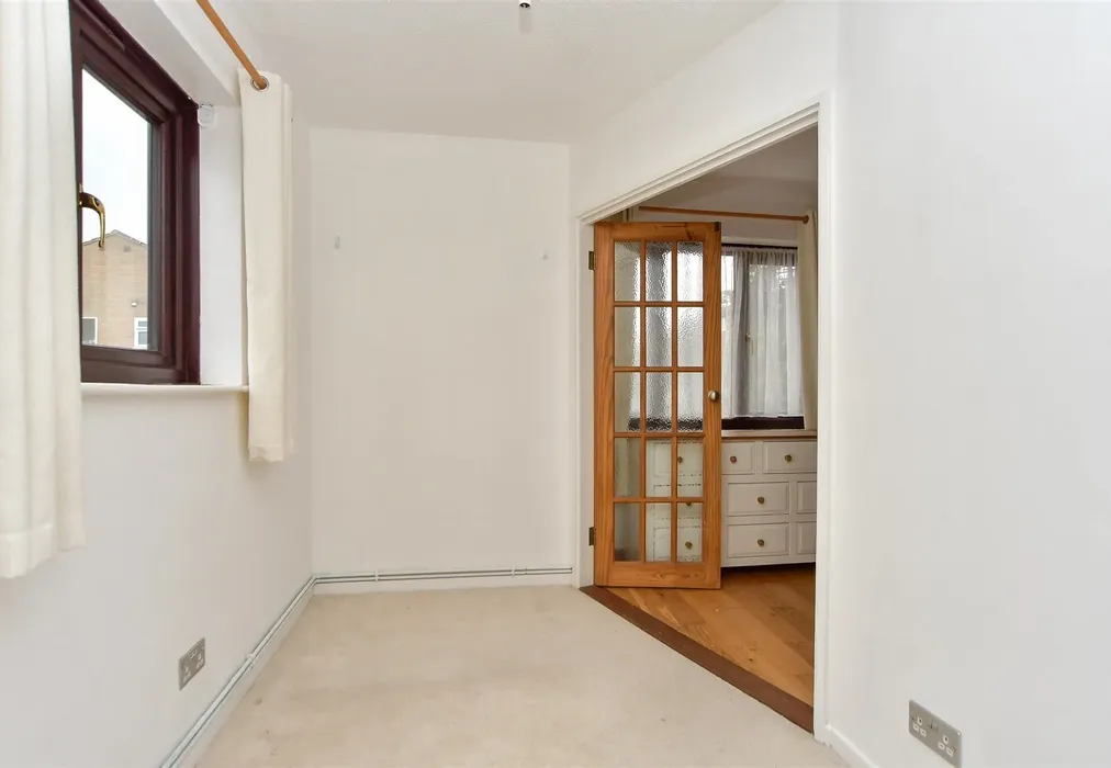 Bedroom - Illustrious Close, Walderslade, Chatham, Kent - Wards of Kent