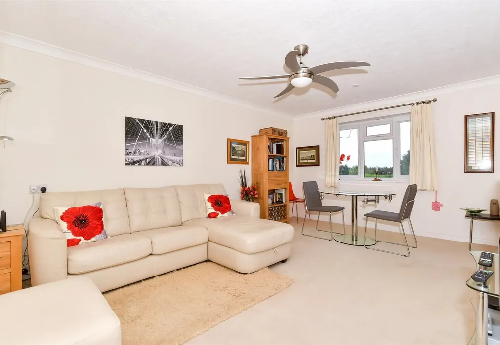 Lounge/Diner - Church Lane, Bearsted, Maidstone, Kent - Wards of Kent