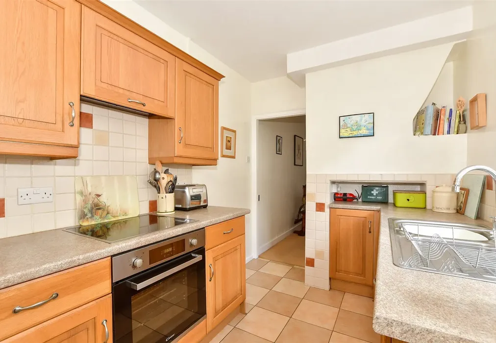 Kitchen - Henfield Road, Cowfold, Horsham, West Sussex - Wards of Kent