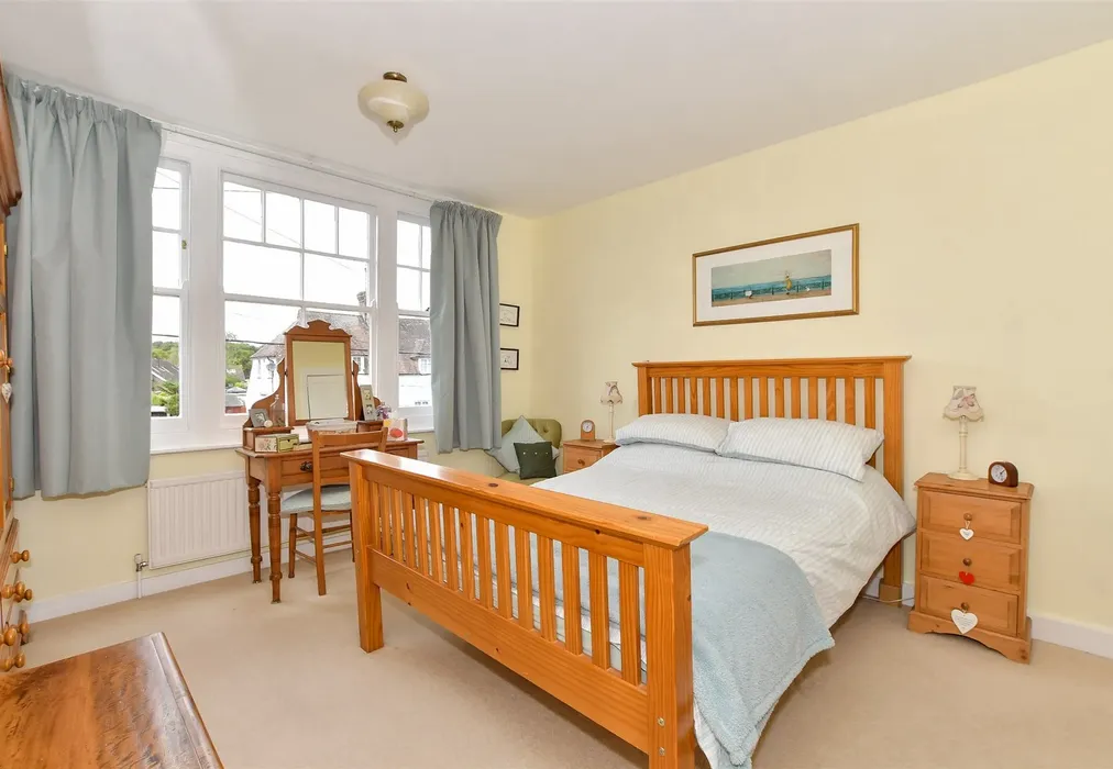 Bedroom 1 - Henfield Road, Cowfold, Horsham, West Sussex - Wards of Kent