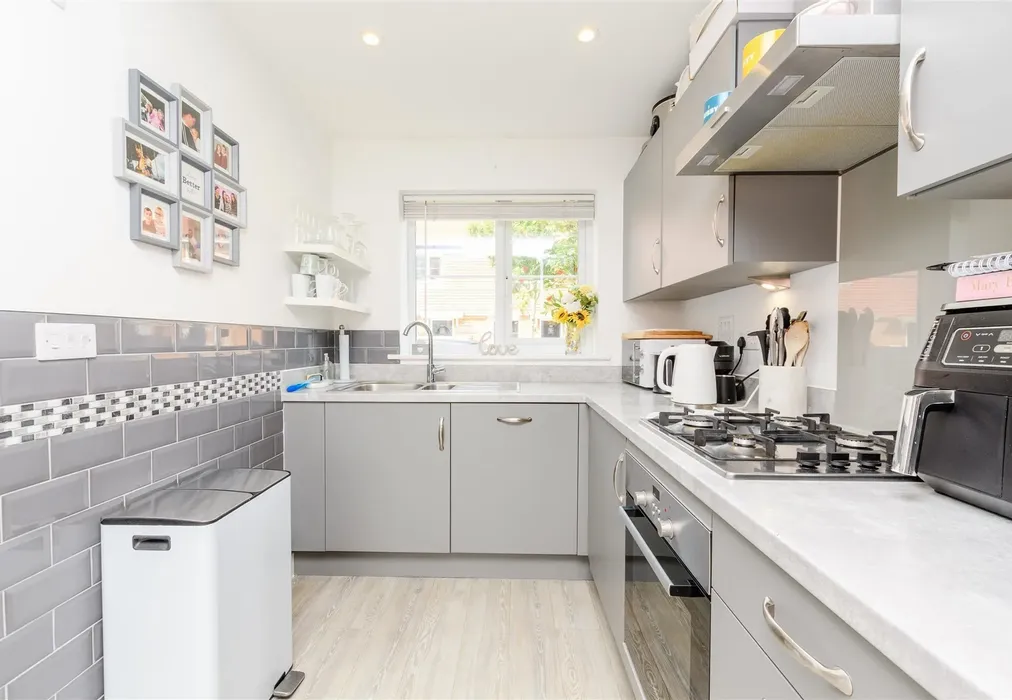 Kitchen - Illett Way, Faygate, Horsham, West Sussex - Wards of Kent