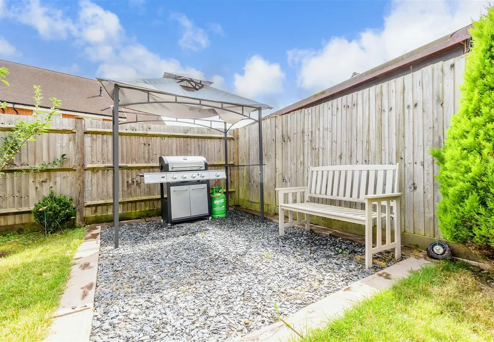 External Feature - Illett Way, Faygate, Horsham, West Sussex - Wards of Kent