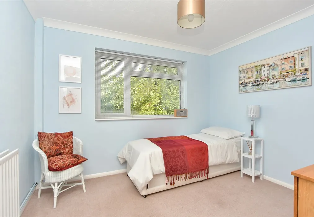 Bedroom 2 - Goddings Drive, Rochester, Kent - Wards of Kent