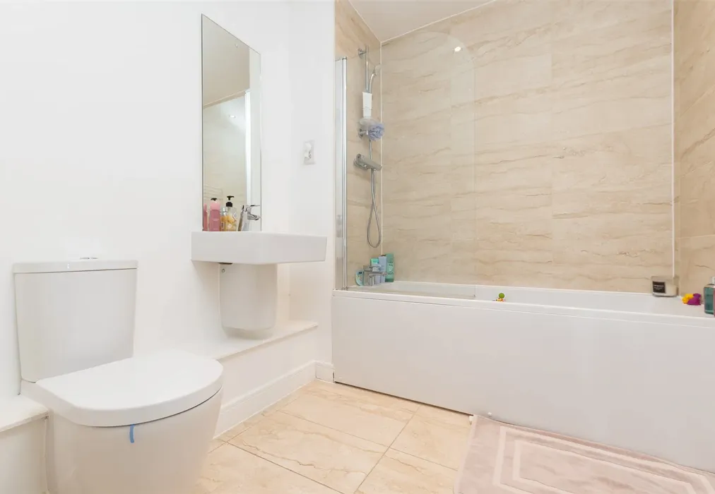 Bathroom - Knights Templar Way, Rochester, Kent - Wards of Kent