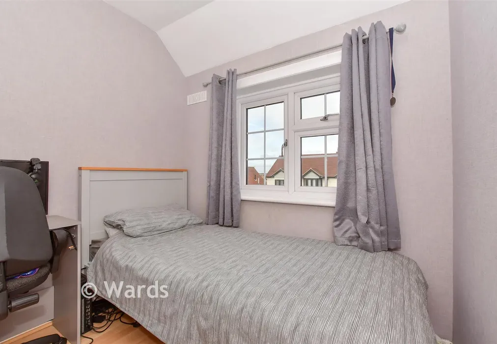 Bedroom 3 - High View Avenue, Herne Bay, Kent - Wards of Kent