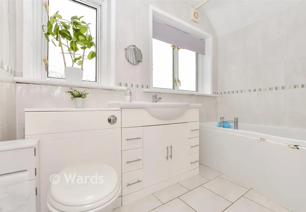Bathroom - High View Avenue, Herne Bay, Kent - Wards of Kent