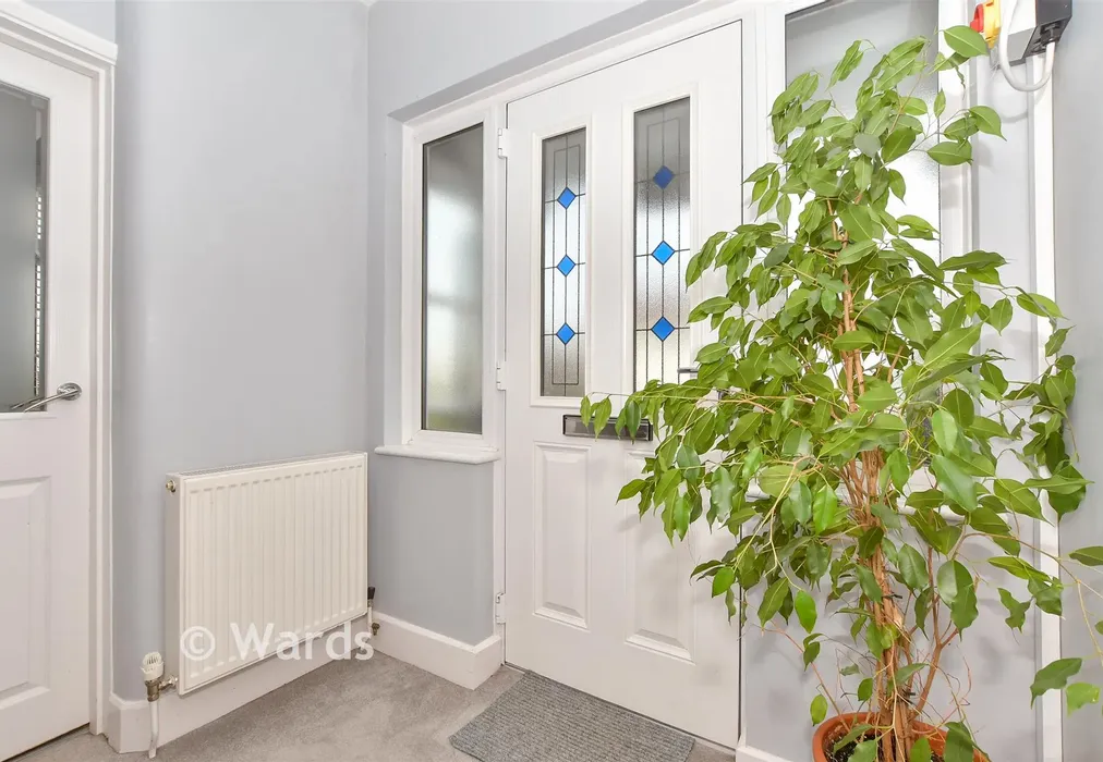 Entrance Hall - High View Avenue, Herne Bay, Kent - Wards of Kent