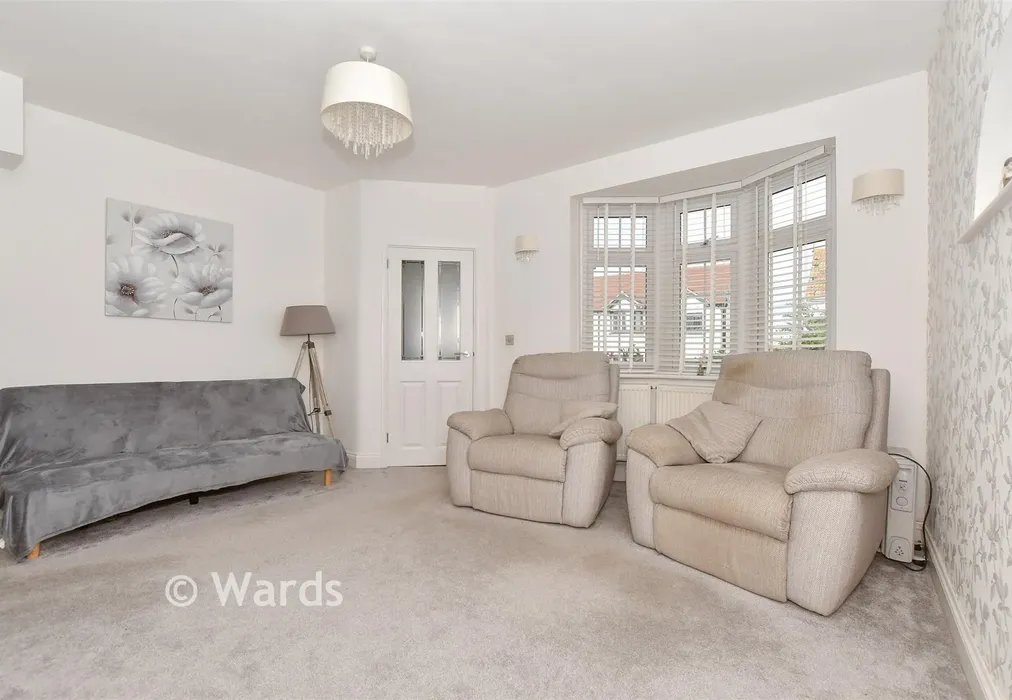 Sitting Room - High View Avenue, Herne Bay, Kent - Wards of Kent