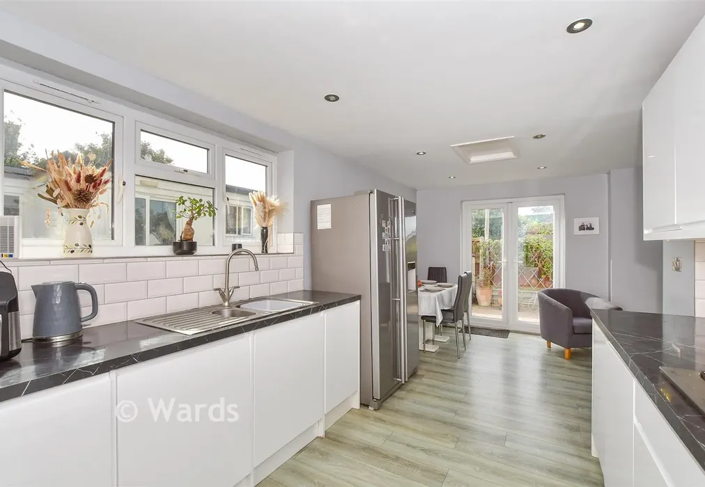 Kitchen/Diner - High View Avenue, Herne Bay, Kent - Wards of Kent