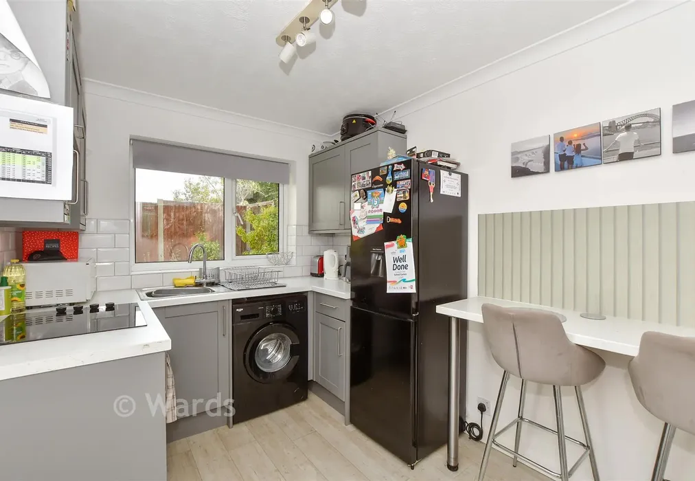 Annex - Kitchen - High View Avenue, Herne Bay, Kent - Wards of Kent