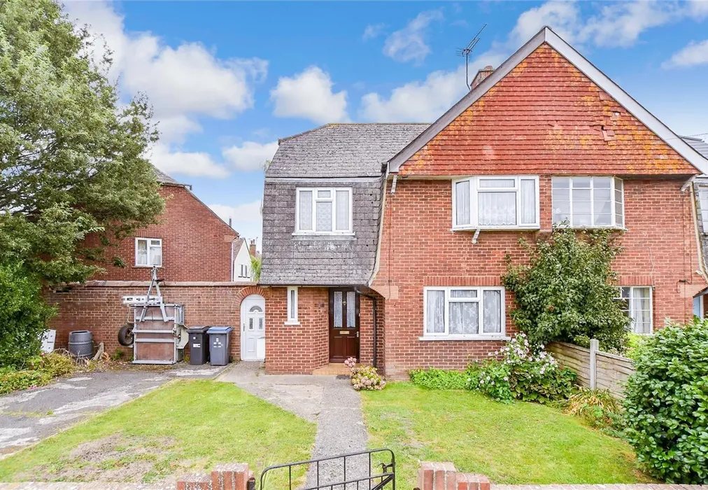 External (Web) - Grantham Avenue, Deal, Kent - Wards of Kent