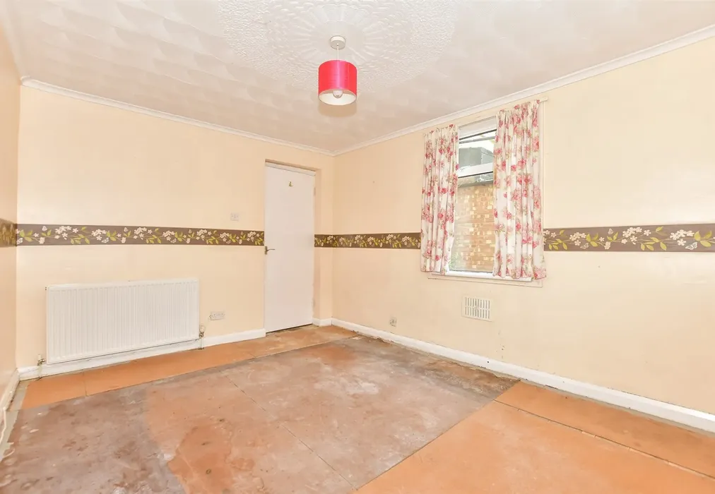 Bedroom 1 - St. Mildred's Road, Ramsgate, Kent - Wards of Kent