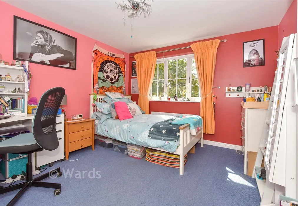 Bedroom 2 - High Meadow, Northiam, Rye, East Sussex - Wards of Kent
