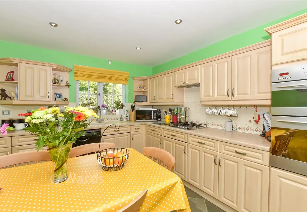 Kitchen - High Meadow, Northiam, Rye, East Sussex - Wards of Kent