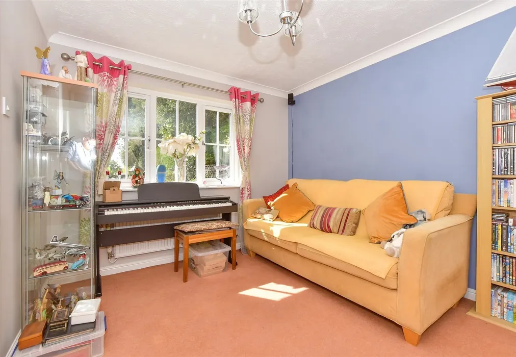 Dining Room - High Meadow, Northiam, Rye, East Sussex - Wards of Kent