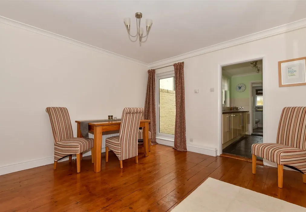 Dining Room - New Hythe Lane, Aylesford, Kent - Wards of Kent