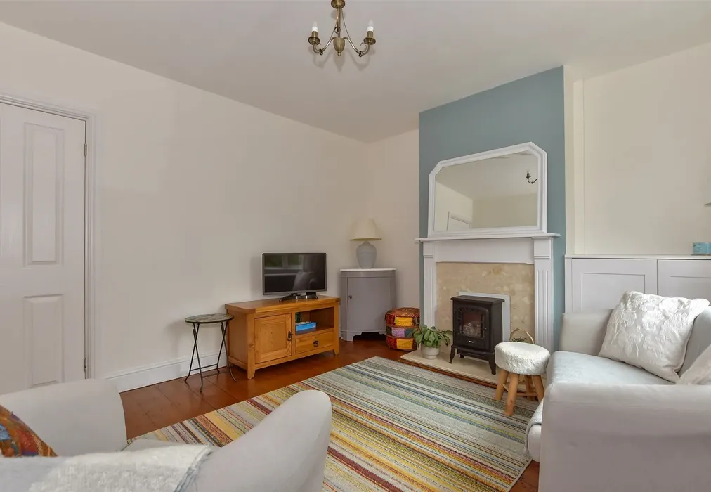 Lounge - New Hythe Lane, Aylesford, Kent - Wards of Kent