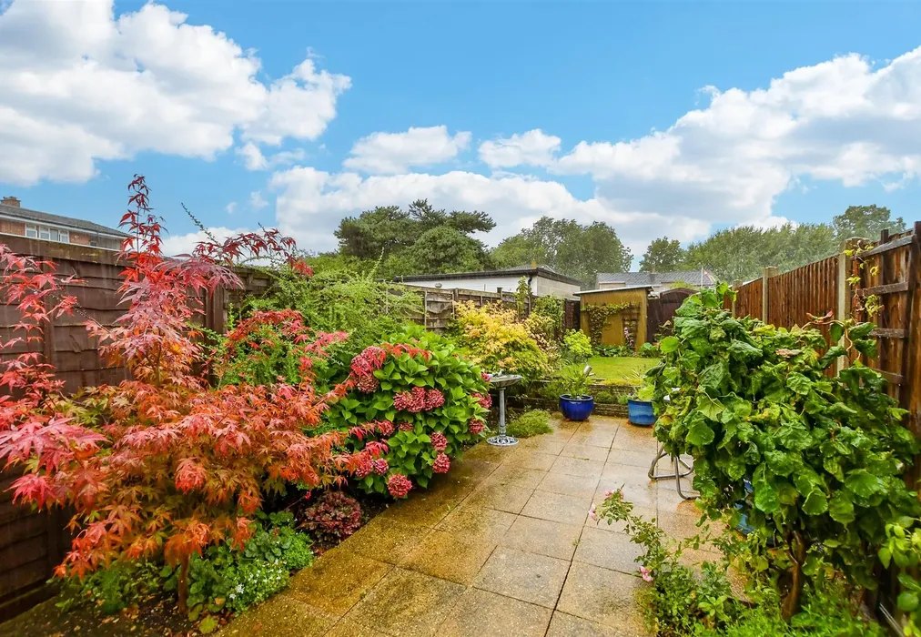 Rear Garden - New Hythe Lane, Aylesford, Kent - Wards of Kent