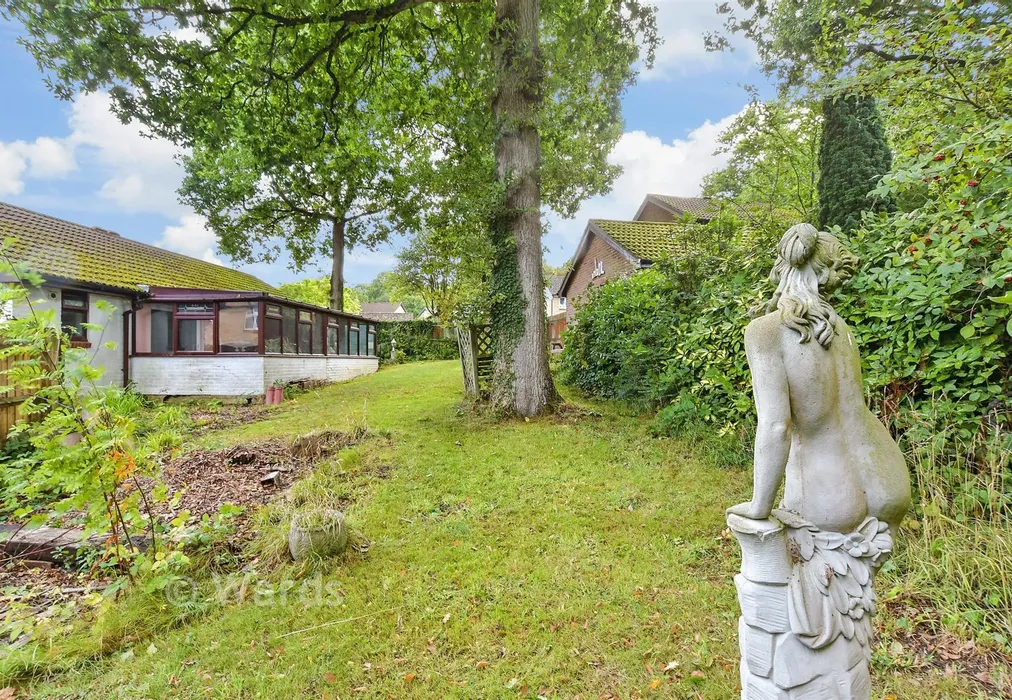 Rear Garden - Oaks Dene, Walderslade, Chatham, Kent - Wards of Kent